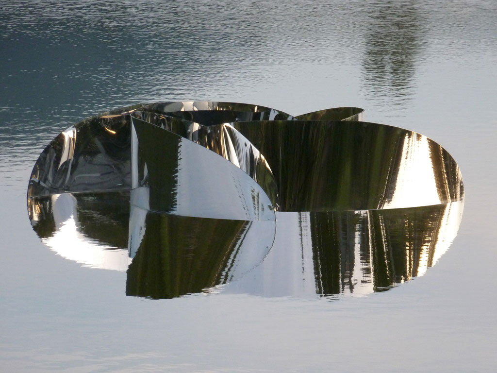 julia-dantonnet-2012-ricochet-06