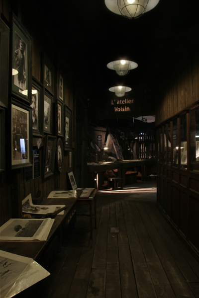 julia-dantonnet-2008-scenographie-museeairespace-lumiere-01