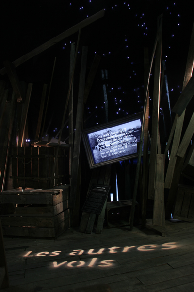 julia-dantonnet-2008-scenographie-museeairespace-lumiere-14