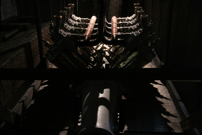 julia-dantonnet-2008-scenographie-museeairespace-lumiere-16