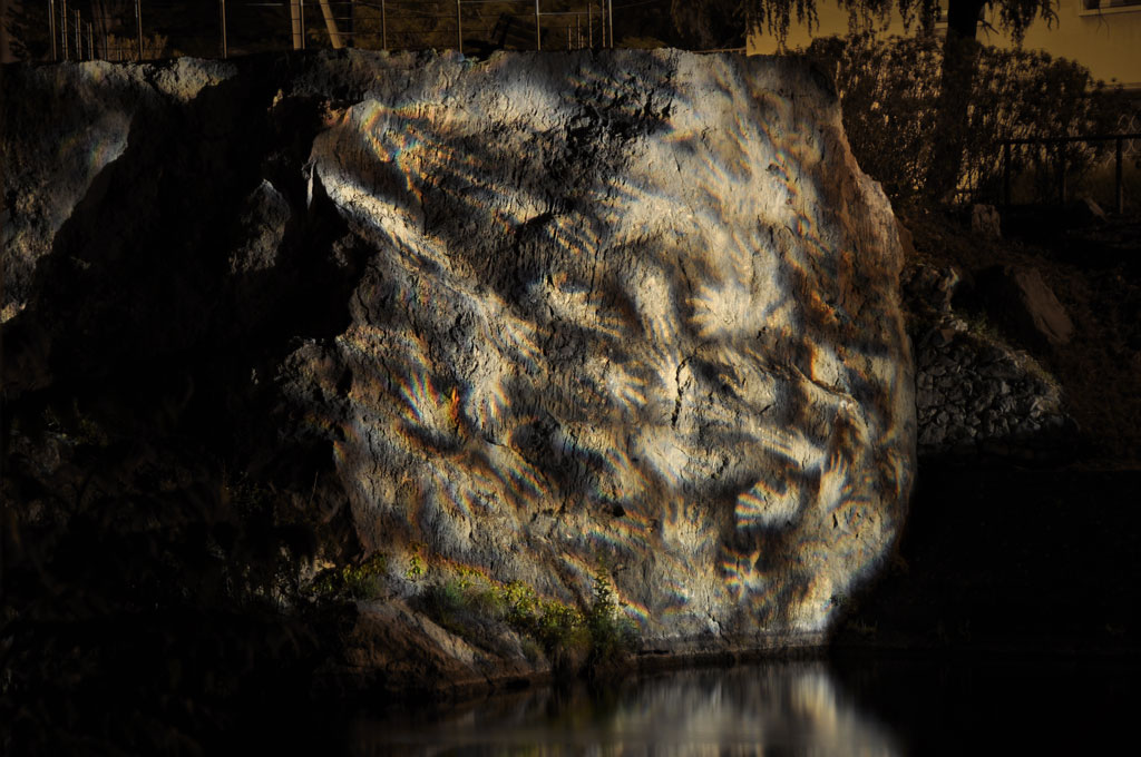 julia-dantonnet-2012-myriade-sentierdurhone-ardeche-pouzin-lumiere-05