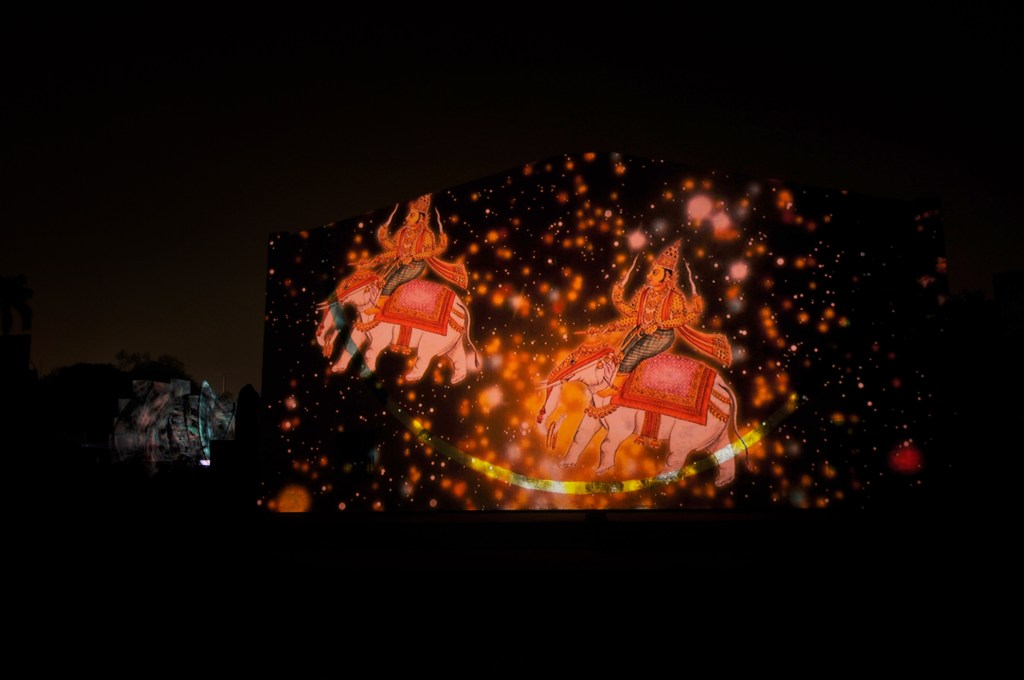 julia-dantonnet-2013-jantar-mantar-luminocity-video-04