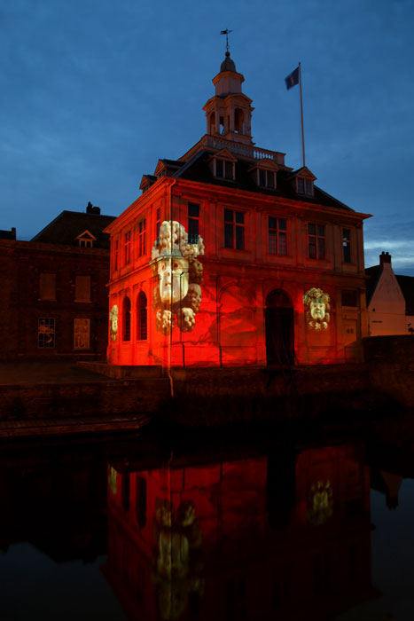 julia-dantonnet-2014-kings-lynn-custom-house-light-09